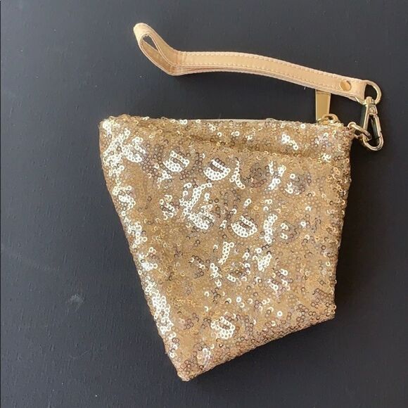 GLITZ & GLAM GOLD SEQUIN WRISTLET - Picture 1 of 6
